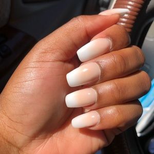 Meet your Posher, Flora